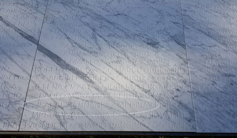 Portada del catalogo de la bienal de arquitectura 2016